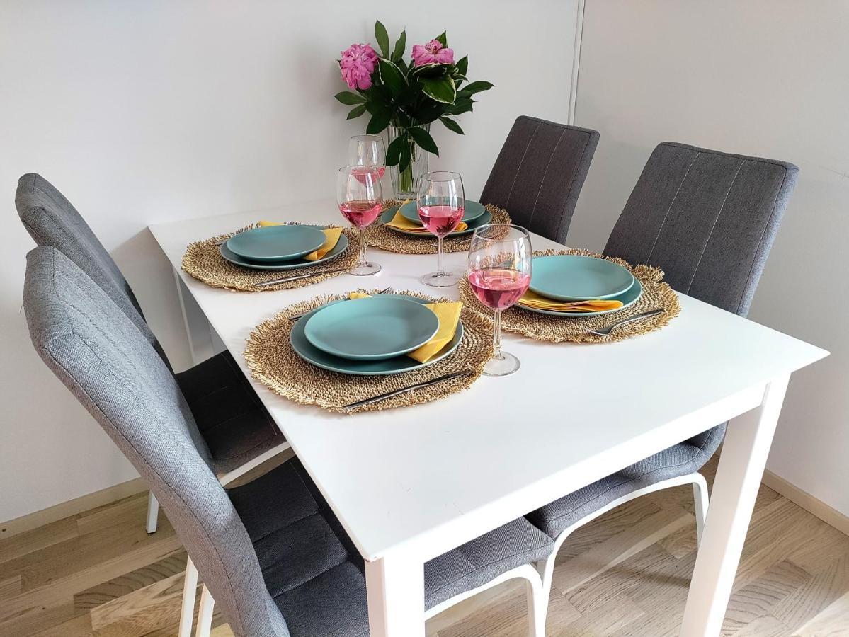 Fully Equipped New Apartment With Free Parking Tampere Luaran gambar