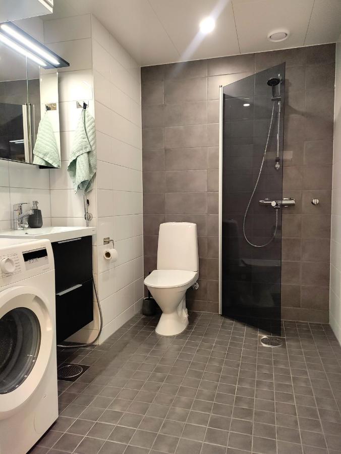 Fully Equipped New Apartment With Free Parking Tampere Luaran gambar